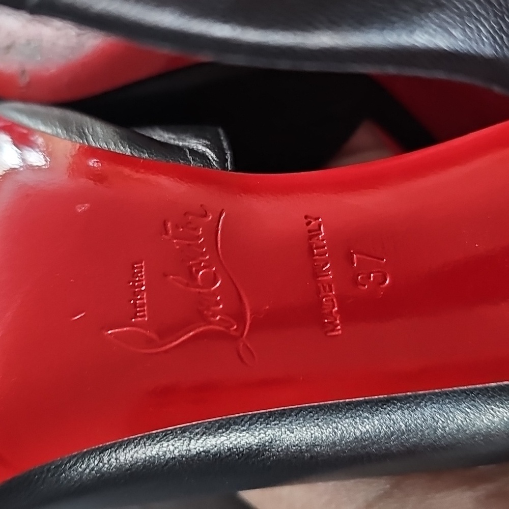 🔥Christian Louboutin Wavy D'Orsay Pumps - Picture 9 of 11